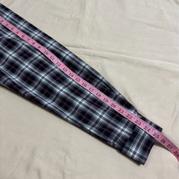 Cinch Men’s Black and Red Plaid Long Sleeve Button Down Shirt Size Large - Picture 6 of 7